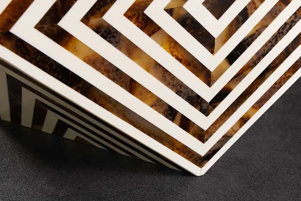 Riess-Ambiente Beistelltische > Beistelltisch HARMONY NATURE 60cm braun weiß Mosaik Kunsthandwerk