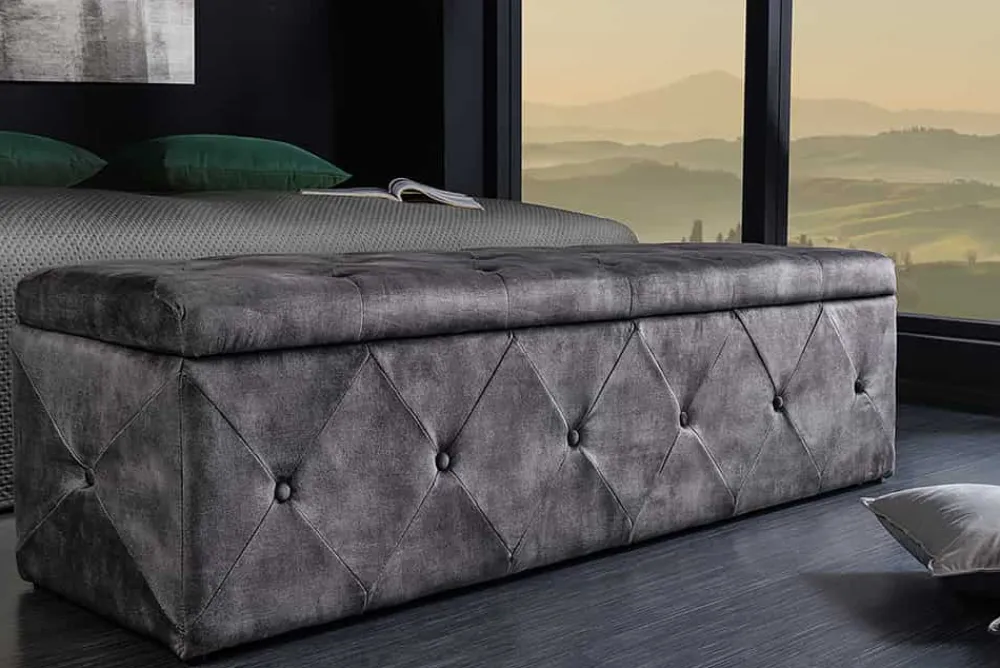 Riess-Ambiente Sitzbänke|Samt Möbel > Chesterfield Bettbank EXTRAVAGANCIA 140cm grau Samt mit Stauraum