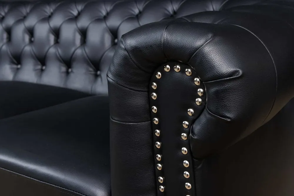 Riess-Ambiente 3-Sitzer Sofa > Chesterfield 3-Sitzer Sofa 205cm schwarz Nietenbesatz Federkern