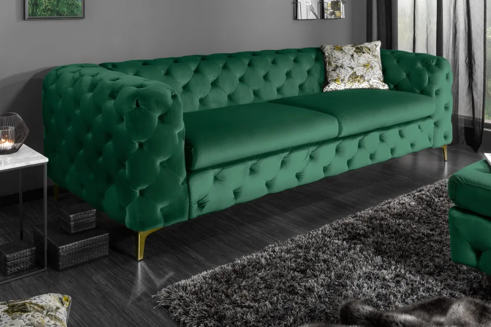Riess-Ambiente Samt Möbel|3-Sitzer Sofa > Chesterfield 3-Sitzer Sofa MODERN BAROCK 235cm smaragdgrün Samt Federkern gold Metallfüße
