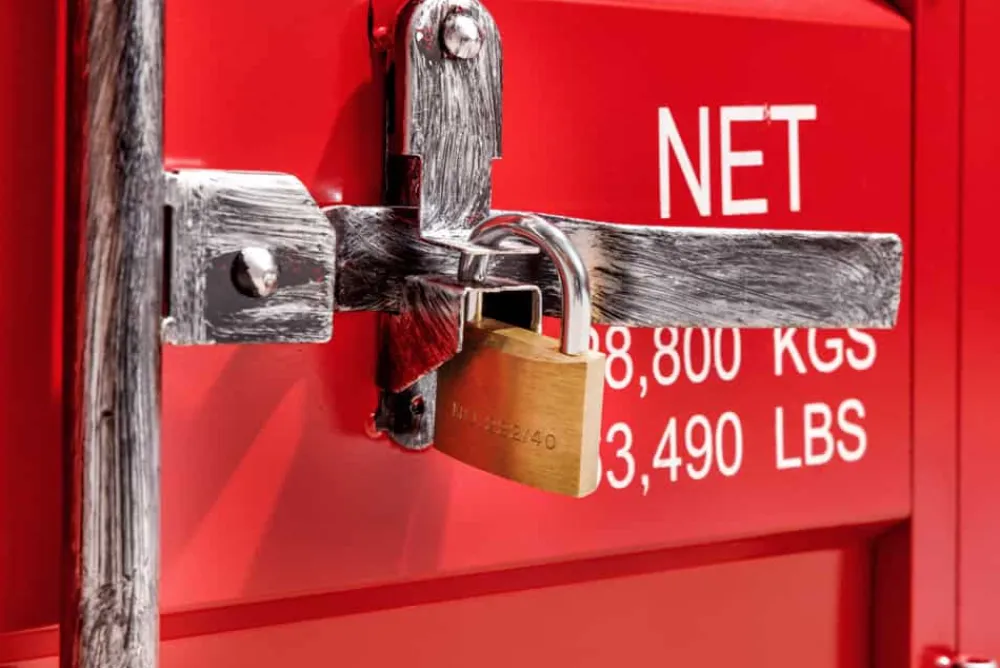 Riess-Ambiente Industrial Loft|Nachttische > Container-Schrank GLOBETROTTER 50cm rot Metall Nachttisch Beistellschrank