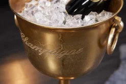 Riess-Ambiente Dekoration|Goldene Möbel ><noscript><img width=