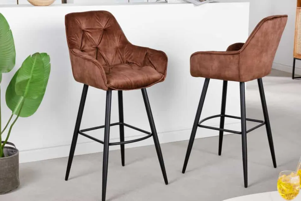 Riess-Ambiente Barhocker|Samt Möbel > Design Barhocker MILANO rost braun Samt Barstuhl mit Lehne Metall schwarz Chesterfield-Steppung