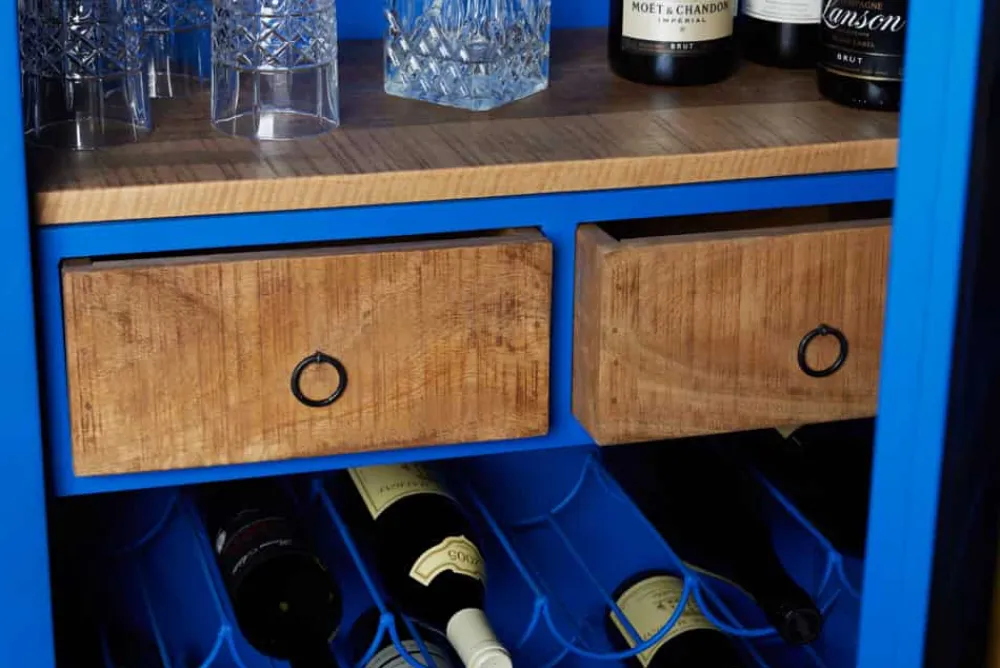 Riess-Ambiente Industrial Loft|Weinregale > Design Barschrank Container GLOBETROTTER 180cm blau Weinregal Upcycling