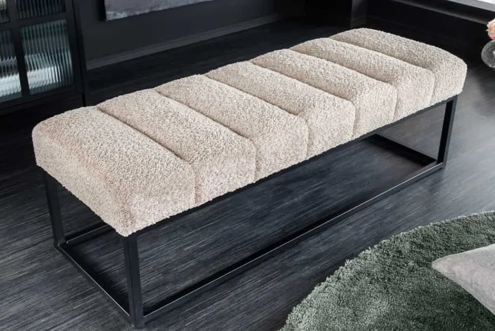Riess-Ambiente Sitzbänke > Design Sitzbank PETIT BEAUTÉ 110cm champagner greige Bouclé schwarzes Metallgestell