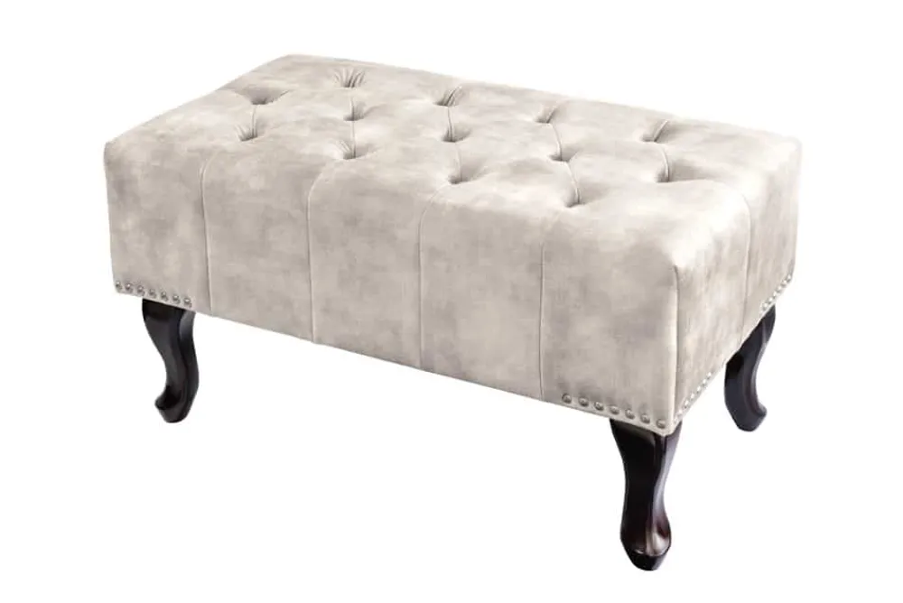 Riess-Ambiente Sitzhocker|Samt Möbel > Design Sitzhocker CHESTERFIELD 80cm champagner beige Samt Knopfheftung Nietenbesatz