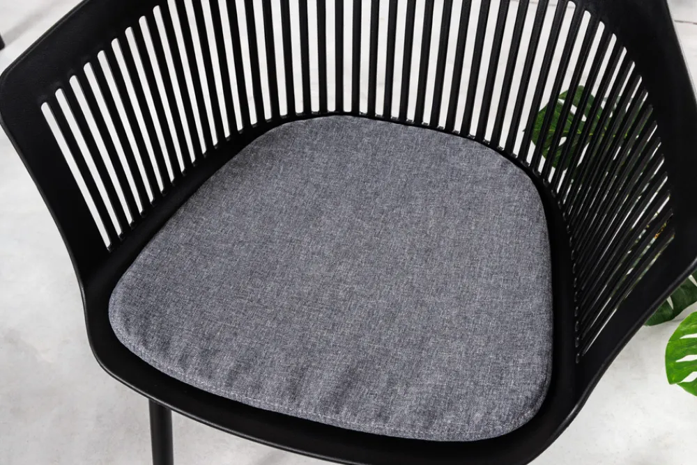 Riess-Ambiente Skandinavisch|Retro Möbel > Design Stuhl AIRE schwarz Kunststoff Stahlgestell Indoor Outdoor inkl. Kissen