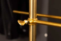 Riess-Ambiente Goldene Möbel|Garderoben ><noscript><img width=