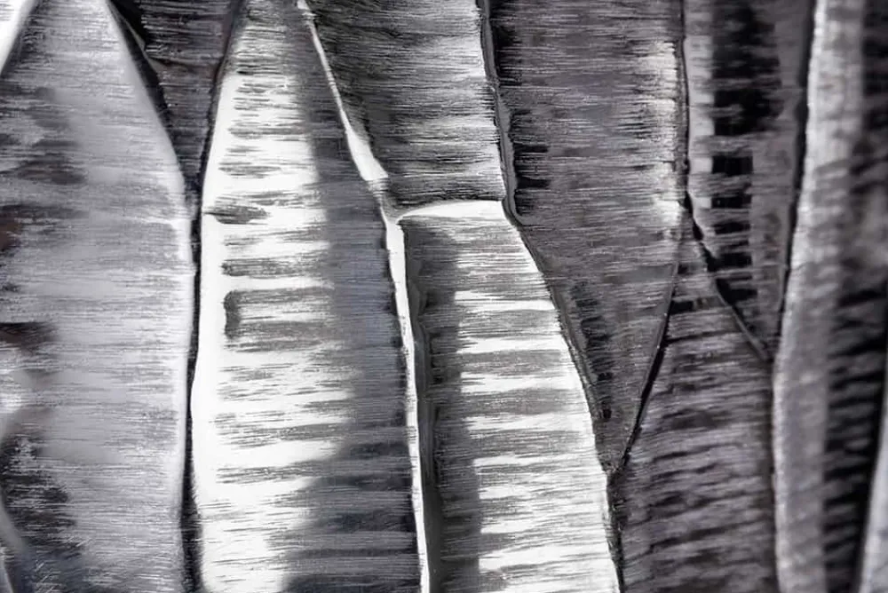 Riess-Ambiente Dekoration|Vasen > Elegante Vase ORGANIC ORIENT 44cm silber Hammerschlag Design