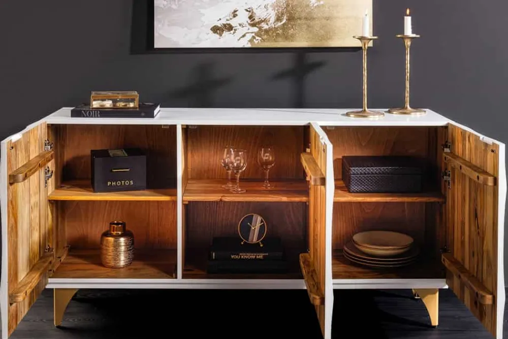 Riess-Ambiente Goldene Möbel|Mehr... > Handgearbeitetes Sideboard GOLDEN SUNSET 140cm weiß mit 3D Schnitzereien gold Mangoholz Metallbeine