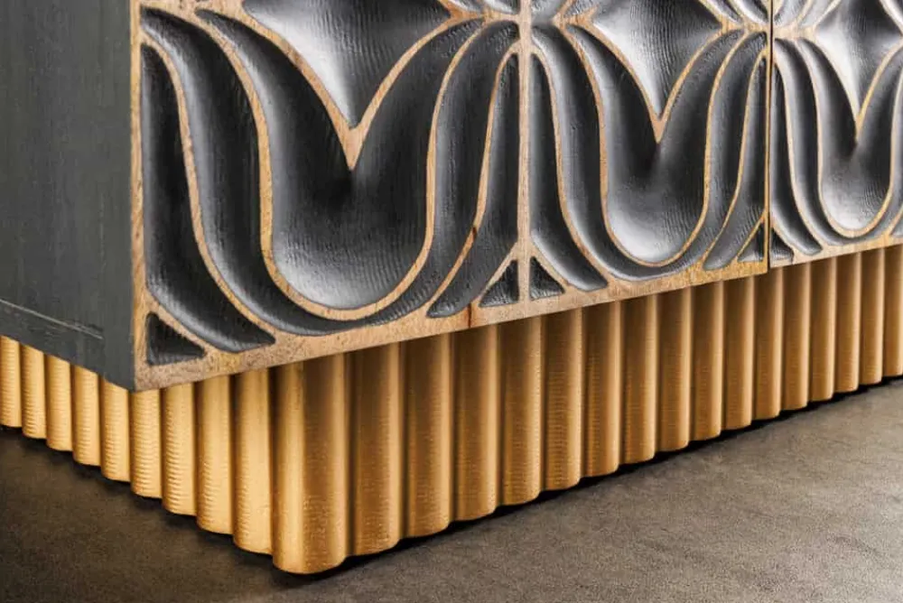 Riess-Ambiente Mehr...|Massivholzschränke > Handgefertigtes Sideboard PIAZZA SAN MARCO 180cm grau gold Mangoholz massiv 3D-Design