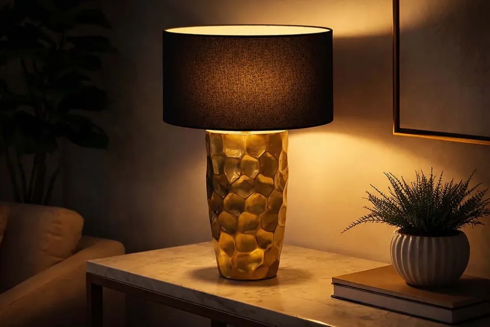 Riess-Ambiente Goldene Möbel|Tischlampen > Handgefertigte Tischlampe AURELIA 55cm gold schwarz Hammerschlag-Design mit Stoffschirm