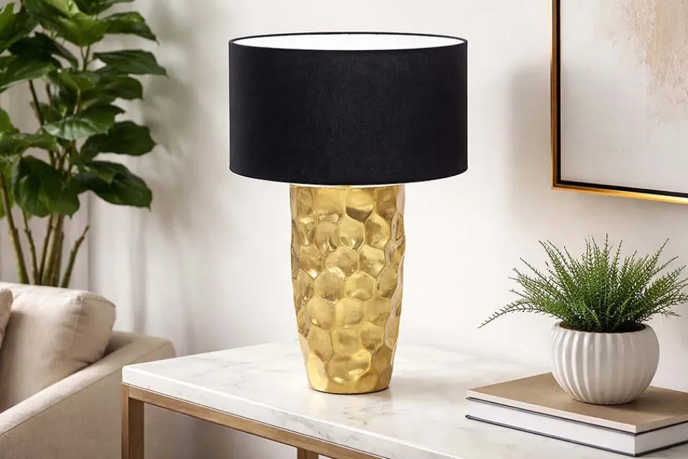 Riess-Ambiente Goldene Möbel|Tischlampen > Handgefertigte Tischlampe AURELIA 55cm gold schwarz Hammerschlag-Design mit Stoffschirm