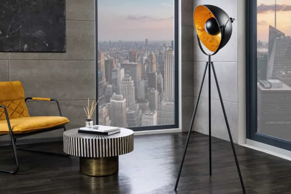 Riess-Ambiente Goldene Möbel|Industrial Loft > Industrial Stehlampe STUDIO 150cm schwarz Blattgold-Optik neigbarer Schirm
