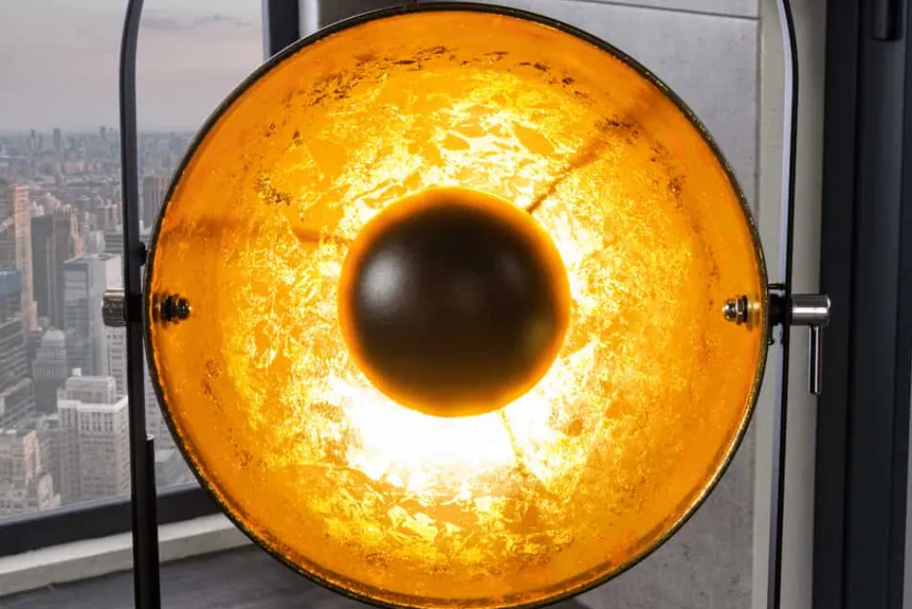 Riess-Ambiente Goldene Möbel|Industrial Loft > Industrial Stehlampe STUDIO 130cm schwarz Blattgold-Optik 3 neigbare Schirme