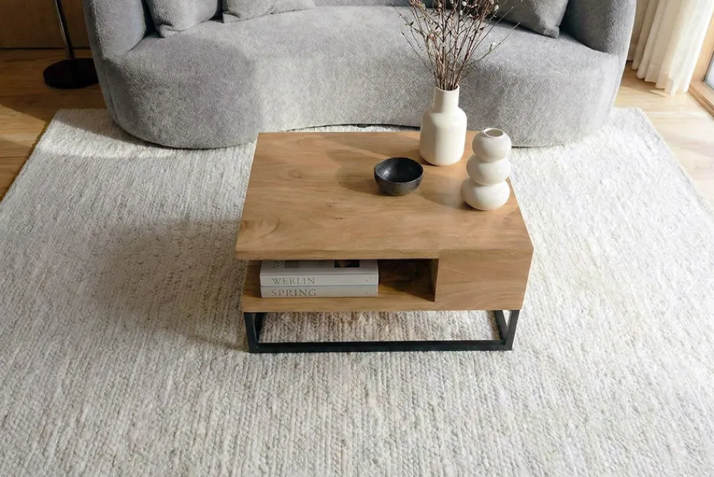 Riess-Ambiente Mehr...|Couchtische > Massiver Couchtisch GIANT 60cm natur Mangoholz cream finish Metall schwarz Ablage