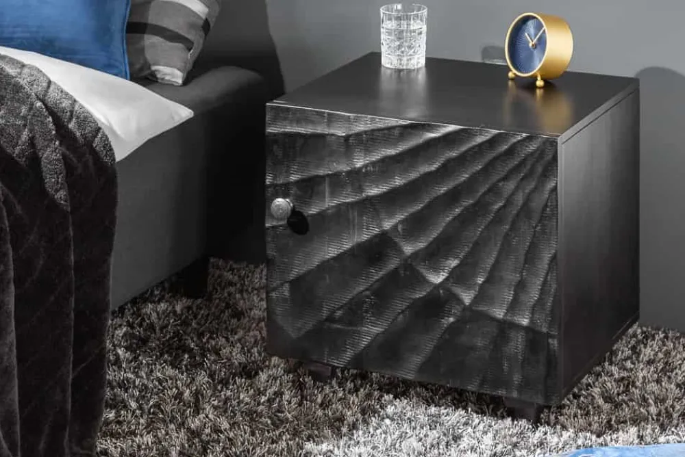 Riess-Ambiente Mehr...|Massivholztische > Massiver Nachttisch SCORPION 50cm schwarz Mangoholz Beistelltisch mit 3D Schnitzereien