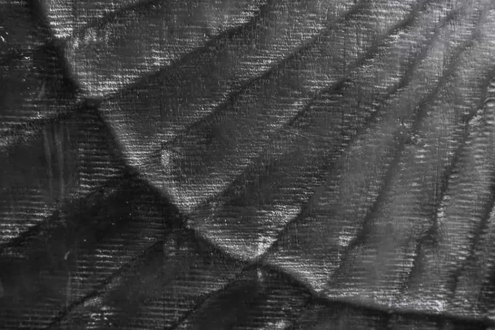 Riess-Ambiente Mehr...|Massivholztische > Massiver Nachttisch SCORPION 50cm schwarz Mangoholz Beistelltisch mit 3D Schnitzereien