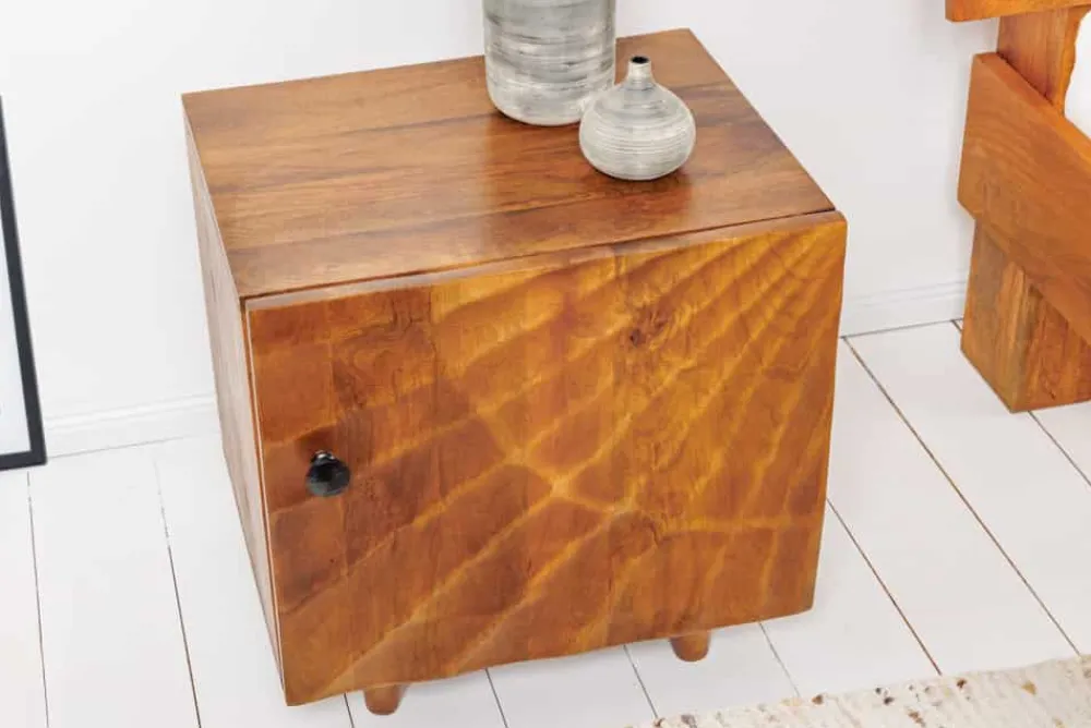 Riess-Ambiente Mehr...|Massivholztische > Massiver Nachttisch SCORPION 50cm braun Mangoholz Beistelltisch mit 3D Schnitzereien
