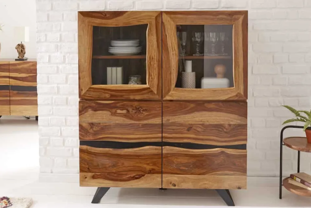 Riess-Ambiente Highboards|Industrial Loft > Massives Highboard AMAZONAS 140cm braun Sheeshamholz Vitrine mit Baumkante
