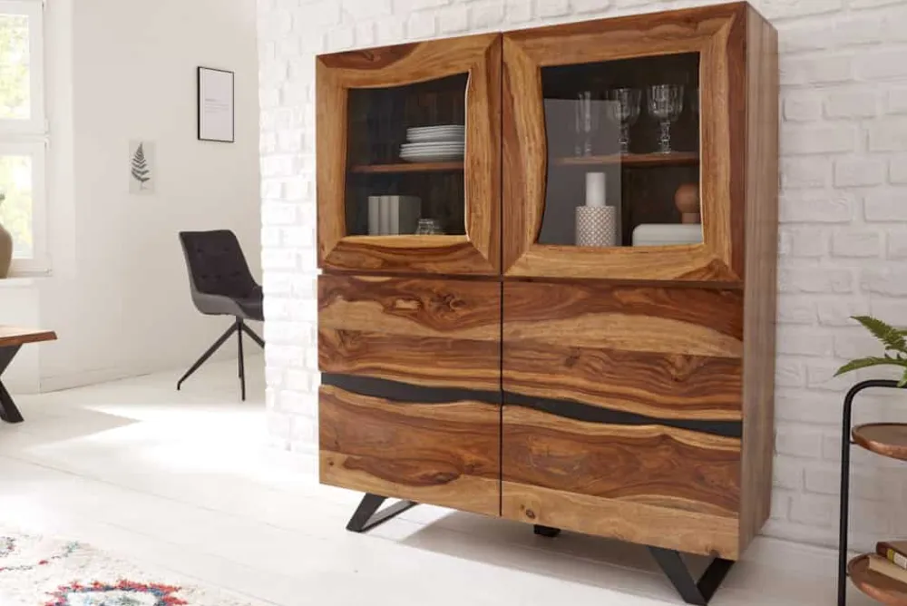 Riess-Ambiente Highboards|Industrial Loft > Massives Highboard AMAZONAS 140cm braun Sheeshamholz Vitrine mit Baumkante