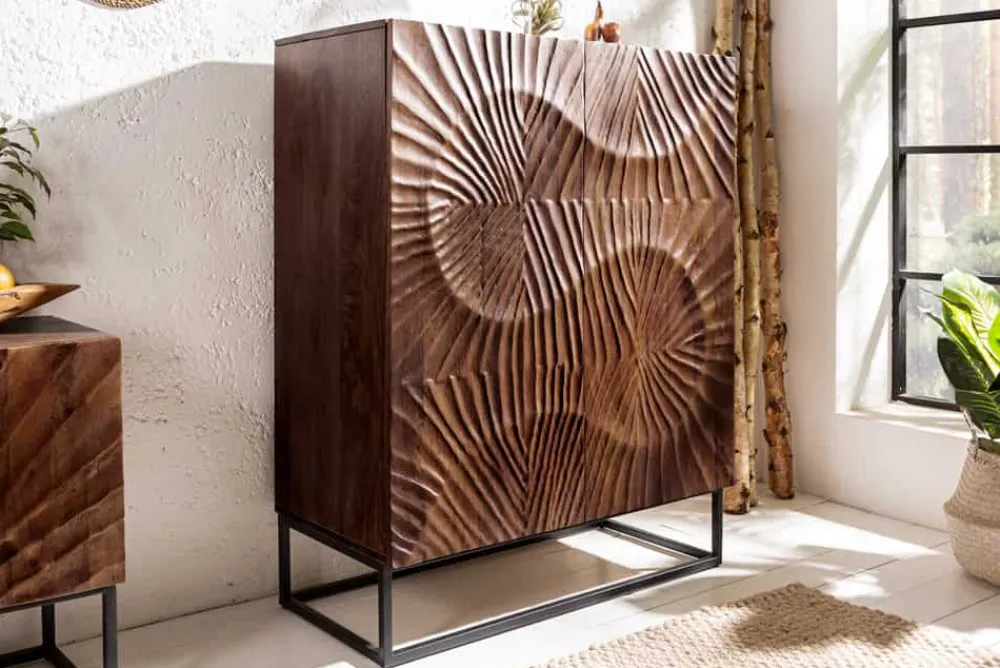 Riess-Ambiente Mehr...|Massivholzschränke > Massives Highboard SCORPION 120cm dunkelbraun Akazie mit 3D Schnitzereien schwarz Metall