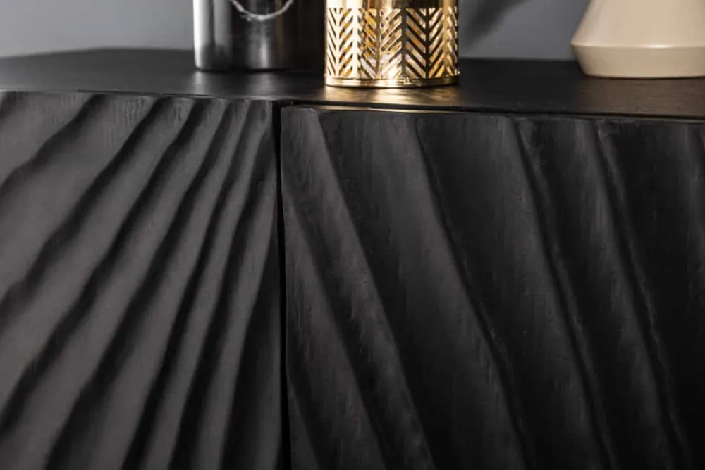 Riess-Ambiente Mehr...|Goldene Möbel > Massives Sideboard SCORPION 140cm schwarz Mangoholz aufwendige 3D Schnitzereien