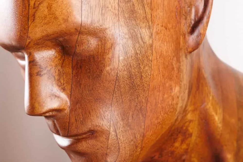 Riess-Ambiente Mehr...|Wohnaccessoires > Massive Wandskulptur SOUL 60cm braun Mangoholz Wanddeko Athleten-Figur