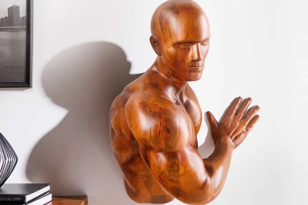 Riess-Ambiente Mehr...|Wohnaccessoires > Massive Wandskulptur SOUL 60cm braun Mangoholz Wanddeko Athleten-Figur