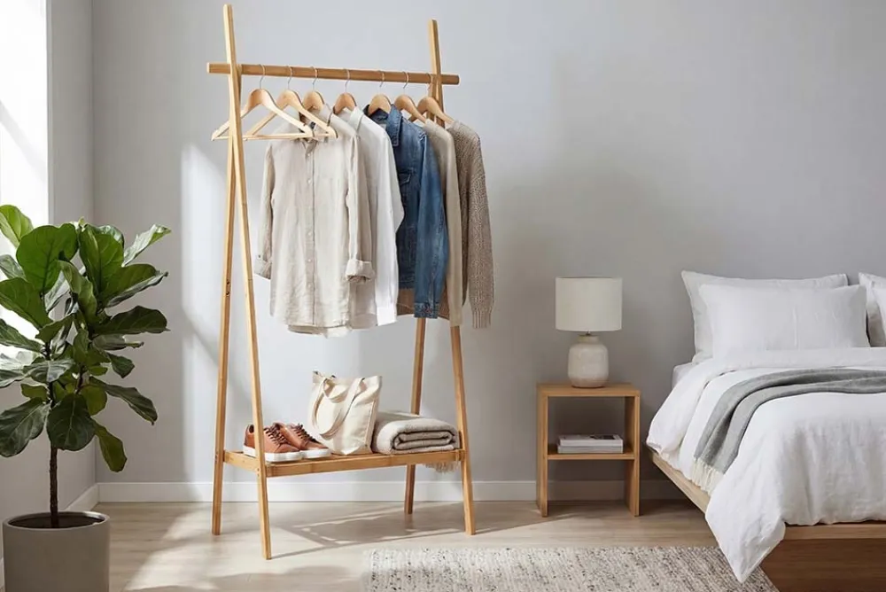 Riess-Ambiente Garderoben > Massivholz Garderobe ZEN-BO 160cm natur Bambus Kleiderstange mit Ablage