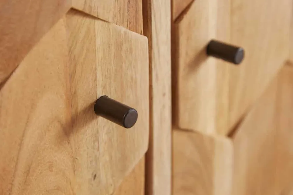 Riess-Ambiente Mehr...|Highboards > Massivholz Highboard MYSTIC LIVING 140cm Akazie natur 3D-Oberfläche