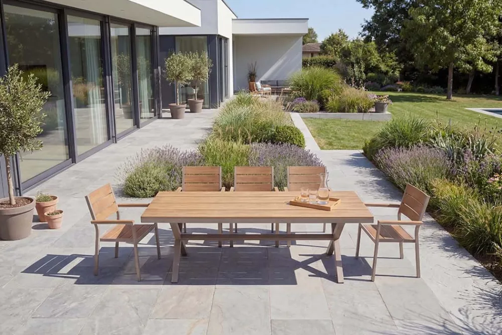 Riess-Ambiente Gartentische > Moderner Gartentisch DESIGNO 200cm natur greige Aluminium wetterfest X-Gestell