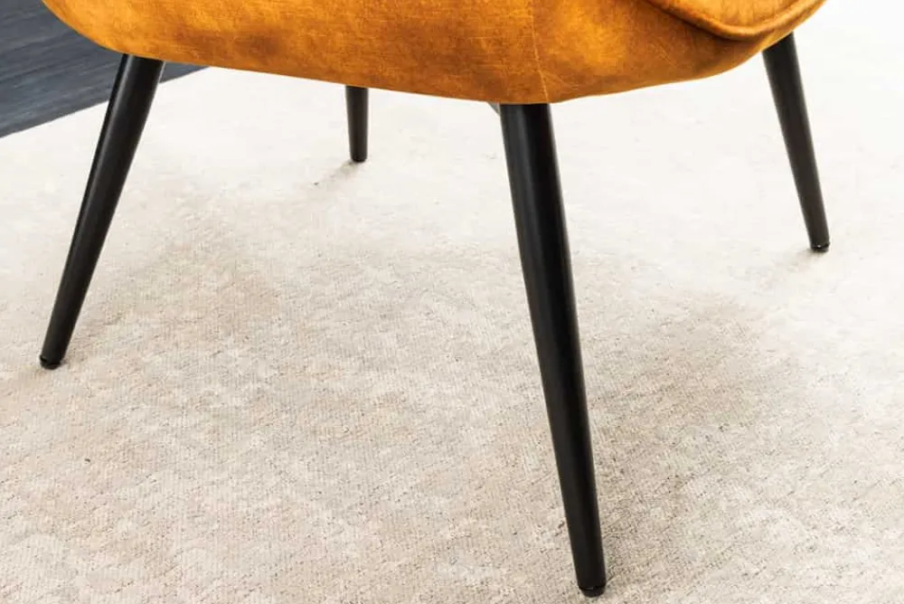 Riess-Ambiente Skandinavisch|Loungesessel > Moderner Sessel SCANDINAVIA senfgelb Samt schwarze Metallbeine mit Armlehnen
