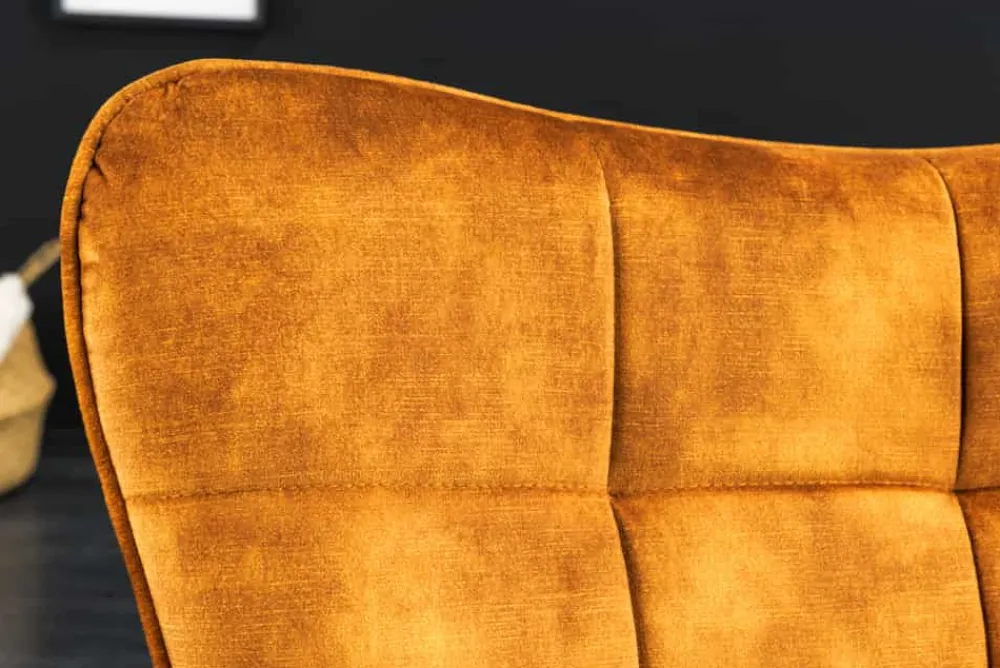 Riess-Ambiente Skandinavisch|Loungesessel > Moderner Sessel SCANDINAVIA senfgelb Samt schwarze Metallbeine mit Armlehnen