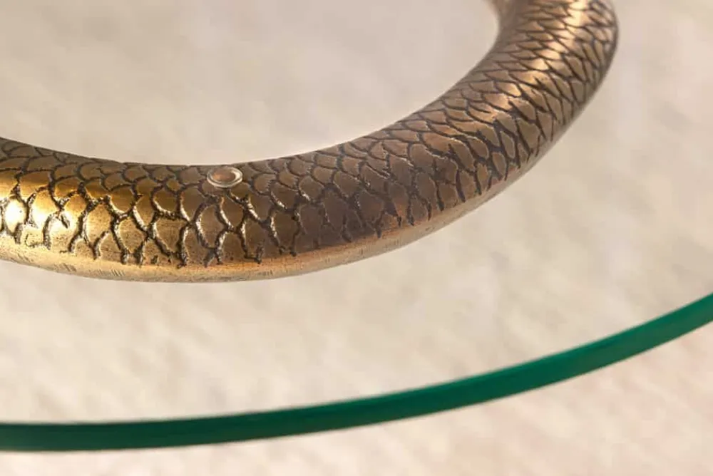 Riess-Ambiente Beistelltische > Runder Beistelltisch WILDLIFE SNAKE 65cm kupfer antik Metall Glas handmade