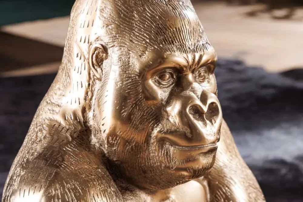 Riess-Ambiente Goldene Möbel|Couchtische & Truhen > Runder Couchtisch WILDLIFE KONG 60cm gold Metall Glas Affenfigur Gorilla Skulptur handmade
