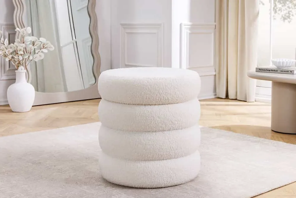 Riess-Ambiente Skandinavisch|Sitzhocker > Runder Polsterhocker VOGUE 40cm weiß Bouclé mit Stauraum
