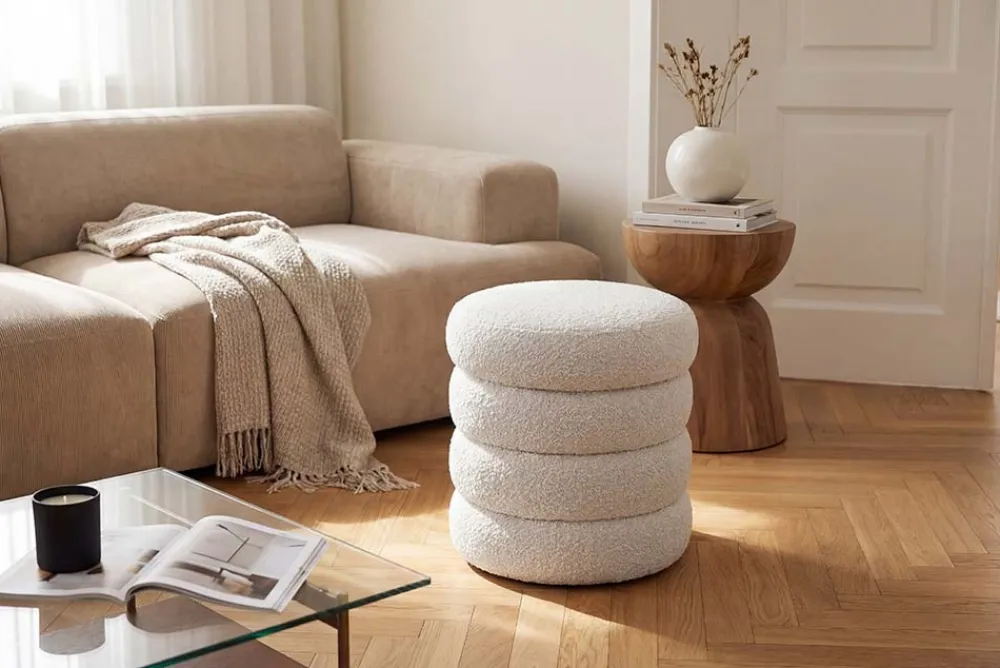 Riess-Ambiente Skandinavisch|Sitzhocker > Runder Polsterhocker VOGUE 40cm weiß Bouclé mit Stauraum