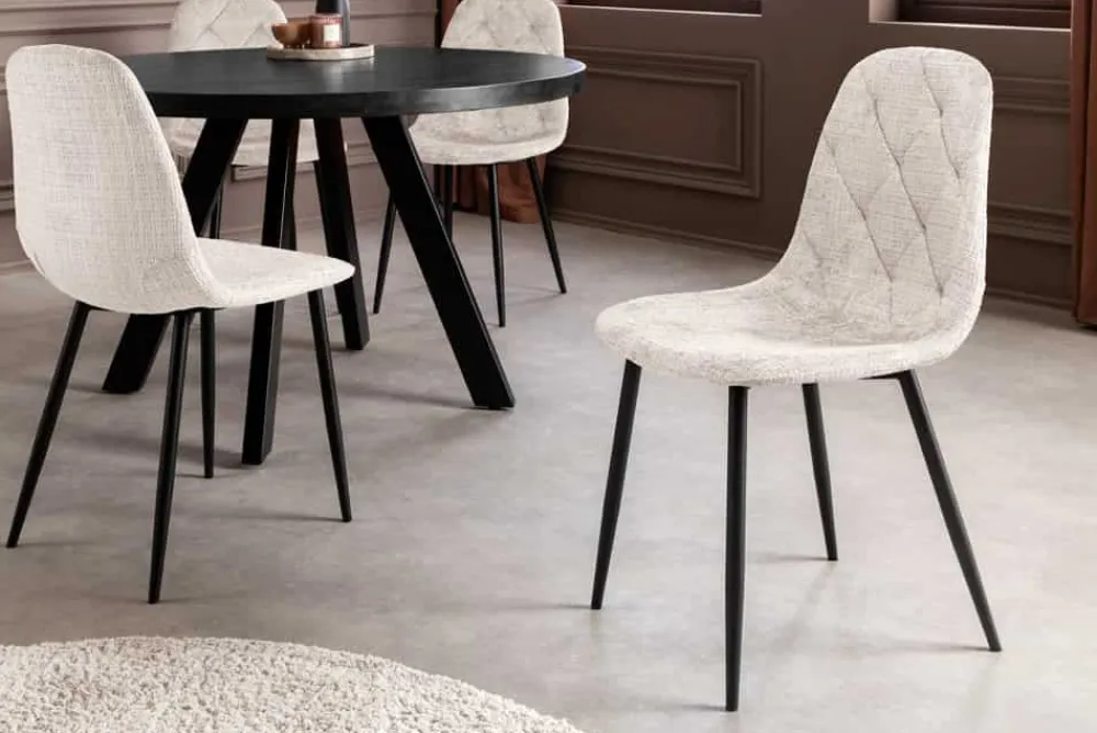 Riess-Ambiente Stühle > Stilvoller Stuhl GLAMM champagner beige Chenille Cremona mit Rauten-Steppung schwarz Metall