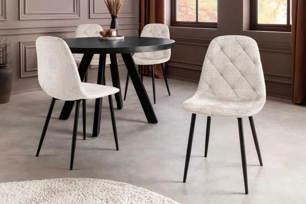 Riess-Ambiente Stühle > Stilvoller Stuhl GLAMM champagner beige Chenille Cremona mit Rauten-Steppung schwarz Metall