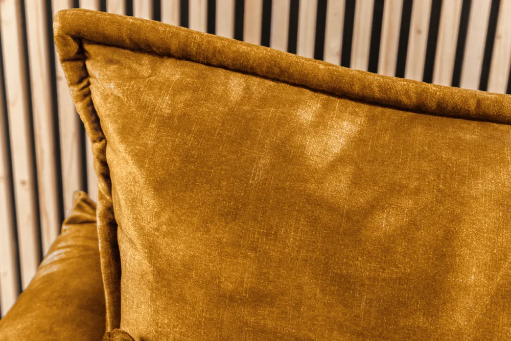 Riess-Ambiente Samt Möbel|Retro Möbel > XXL Sofa mit Schlaffunktion APARTMENT senfgelb Samt inkl. Bettkasten und Kissen